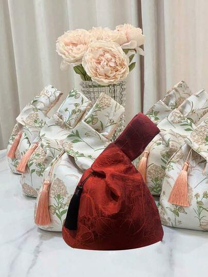 1 pieza Bolso de muñeca versátil con énfasis retro en borlas, bolso de hombro espacioso y creativo perfecto para vacaciones, bolso de muñeca de jacquard con alambre dorado