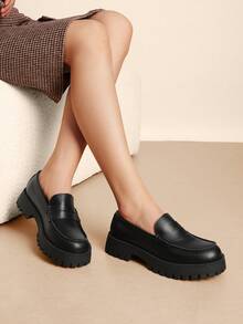 Women Platform Loafers 1.57-Inch Chunky Mid-Heel Flatform Loafer Round Toe Versatile Classic Casual Slip On Shoes, 2026 New Spring Summer Shoes - 黑色 - 查看 3
