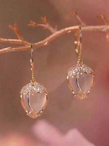 1pair Fashionable Micro-Inlaid Rhinestone Tulip Earrings For Women, Short Style, Designer & Versatile, Ideal For Daily Wear - Gold - View 1