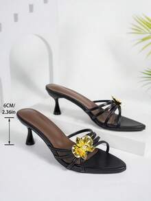 2026春夏新款水钻金属花朵露趾绑带凉鞋，尖头高跟派对鞋 - 黑色 - 查看 6