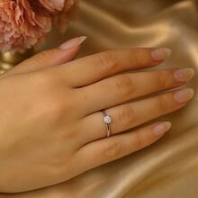 Solitaire Ring In Silver With White Cubic Zirconia Stone, 2mm, Elegant Casual Style, Gift For Engagement, Dating, Or Valentine's Day. - 銀色 - 查看 2