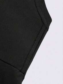 This Disney Mickey Mouse Graphic Crewneck T-Shirt Is Suitable For Both Boys And Girls And Is Perfect For Holiday Parties, Family Gatherings, Outdoor Activities, Travel, And As A Gift For Children Visiting Disneyland. - 黑色 - 查看 4