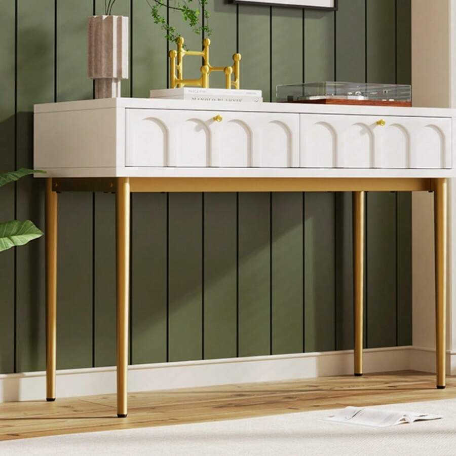 Dressers & Chests Of Drawers