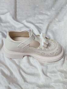 1双女童可爱公主乐福鞋，镂空透气软底防滑百搭儿童真皮鞋，简约时尚婴幼儿学步鞋，带魔术贴，适合春、夏、秋季穿着 - 米色 - 查看 9