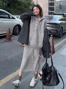女士宽松连帽衫毛衣套装，带牛角扣
