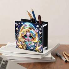 1件装DIY钻石画套装笔筒，动漫设计异形闪亮水晶钻石 - 手工水晶钻石艺术桌面收纳盒，理想的办公工艺品收纳盒，商务礼品，情人节礼物，毕业礼物 - 彩色 - 查看 5