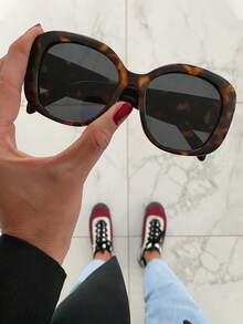 1副超大方形时尚眼镜，复古个性时尚女式眼镜，适合日常佩戴、街头摄影、度假旅行、夏季海滩、秋冬季配饰 - 豹紋框 - 查看 3