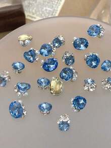 10/30pcs Cobalt Blue Cascading Crystals - Asymmetric Heart Pendant, Sparkling Like Diamonds, Luxurious 3D Cluster Decoration, Suitable For Nail Art, Adhesive, Nail Gemstones - 藍色 - 查看 3
