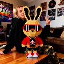1 Set 3000 piezas Bloques de construcción con diseño de conejo estilo Hip-Hop, adecuado como decoración de escritorio o habitación creativa, regalo de cumpleaños, set de manualidades, aplicable para juegos de fiesta y regalos de Año Nuevo, sin batería requerida - Multicolor - Ver 1