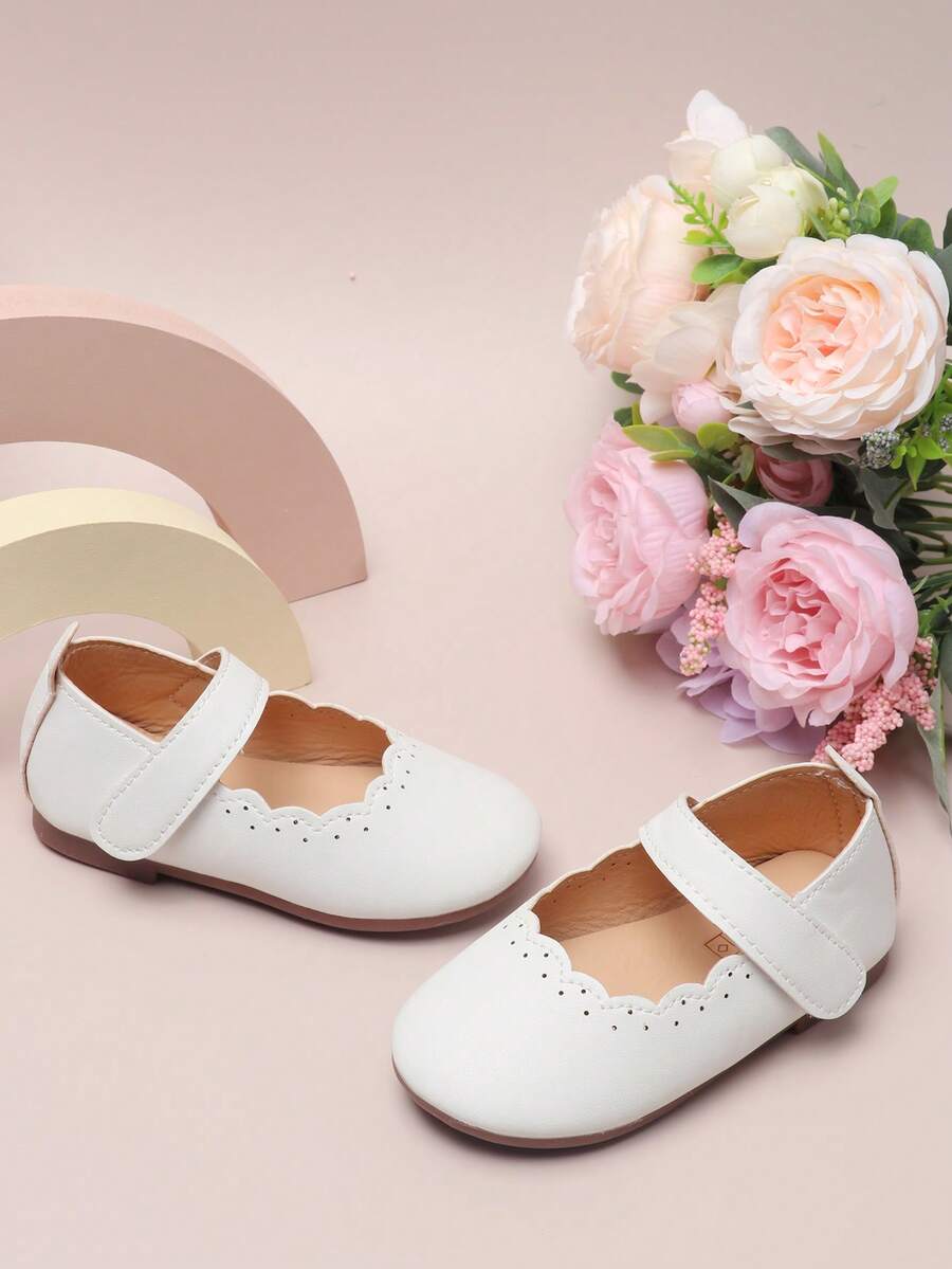 Infant Flat Hook And Loop Casual Shoes, Simple Design Girls Comfortable Versatile Leather Shoes - White - View 1