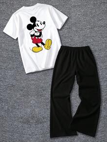Disney 白色短袖T恤，印有米奇图案和口袋，搭配宽松休闲黑色裤子，是春夏必备的时尚单品！ - 黑與白 - 查看 3