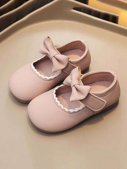 1双幼儿女童可爱公主乐福鞋，婴儿软底防滑学步鞋，多功能真皮鞋，蝴蝶结装饰，魔术贴方便穿脱，适合春夏秋季穿着
