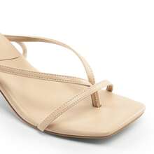 Women Minimalist Stiletto Heeled Ankle Strap Thong Sandals, Sexy Square Open Toe Heeled Sandals, Fashionable Party Wedding Dress Shoes Spring Summer Wearing - 裸色 - 查看 5