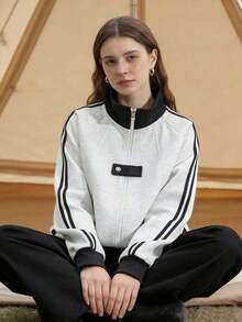 女士条纹立领拼接撞色运动夹克，适合户外活动和日常穿着，四季皆宜，春季款 - 灰色 - 查看 4