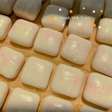 超柔软迷你吐司面包挤压玩具，慢回弹逼真食物造型减压指尖玩具，放松、情绪调节、生日、节日礼物 - 彩色 - 查看 12