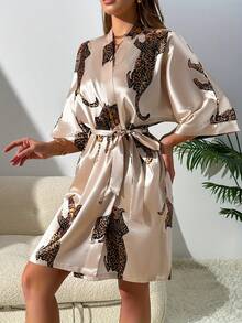 女士中长款动物纹印花睡袍，配腰带，性感奢华豹纹和服式睡袍，蝙蝠袖，柔软顺滑的仿丝绸面料，轻盈宽松，居家休闲必备，四季皆宜。 - 香檳色 - 查看 2