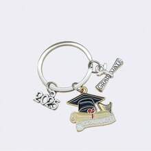 15 Pieces / 5 Sets. 2026 Graduation Keychain Set. Ideal Gift For Graduation Parties In 2026. Includes 5 Graduation Keychains, 5 Black Thank-You Labels And 5 White Chiffon Bags. Perfect For Graduates And Best Friends. - Multicolor - View 2