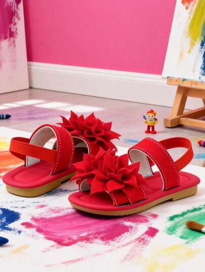 1双女童红色3D立体花朵装饰凉鞋，仿布材质，防滑软底，带趾带和踝带，甜美活泼的风格，适合夏季日常穿着，热门网红单品，好评如潮，时尚设计，柔软舒适，是理想的儿童凉鞋礼物。