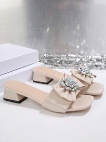 Giày sandal cao gót mũi vuông kiểu Pháp đính đá, nơ, gót chunky, quai ngang, kiểu dáng mới, đa năng, dành cho mùa hè. - Màu be - Xem 4