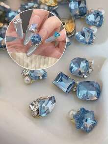 10/30pcs Cobalt Blue Cascading Crystals - Asymmetric Heart Pendant, Sparkling Like Diamonds, Luxurious 3D Cluster Decoration, Suitable For Nail Art, Adhesive, Nail Gemstones - 藍色 - 查看 10