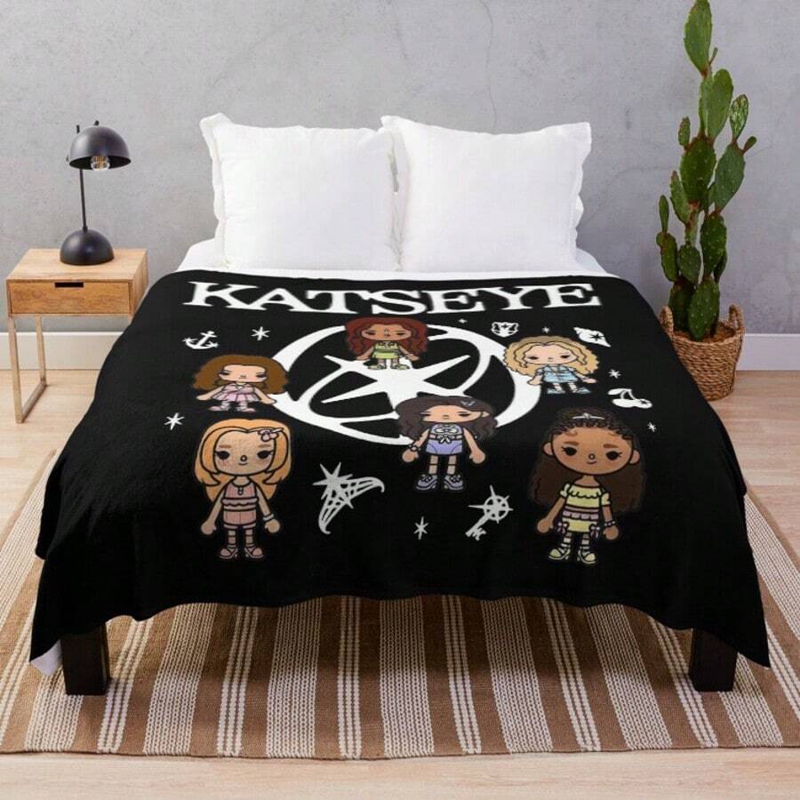 katseye-chibi-katseye-the-beautiful-chaos-tour-2025-katseye-gabriela