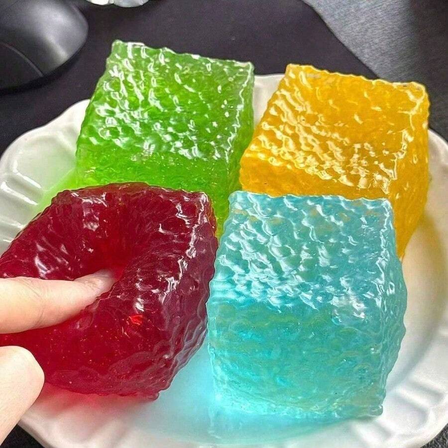 1/2个新款冰淇淋麦芽球挤压玩具，减压慢回弹挤压玩具，多巴胺色彩冰淇淋麦芽球糖果，减压慢回弹挤压乐趣，握力训练挤压玩具，手部力量训练工具，智力开发，动手操作，握力，感官互动玩具，适合青少年缓解感官压力，万圣节 - 彩色 - 查看 1