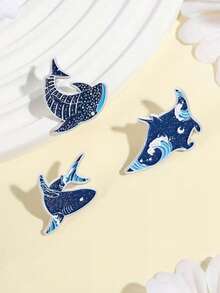 1pc Cute Underwater Animal Brooch - Zinc Alloy Enamel Badge, Dolphin Design, Suitable For Clothing, Hats, Backpacks, Shirts - Sea Blue - View 2