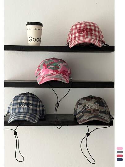 Mũ lưỡi trai mềm mại họa tiết rằn ri có dây buộc, kiểu dáng cổ điển Mỹ, dành cho nữ, thích hợp cho hoạt động ngoài trời mùa hè, mũ lưỡi trai mềm mại thêu chữ, mũ lưỡi trai thêu chữ màu rằn ri cá nhân hóa mới cho mùa xuân/hè, mũ chống gió có dây buộc, mũ lưỡi trai rằn ri thời trang đa năng dành cho nữ, mũ tai bèo chống nắng ngoài trời mùa hè.