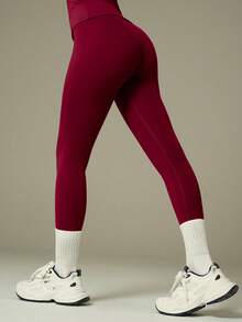 UONNOU Sporty Sculpting Loungewear Set | Stretchy Slim Fit Activewear - Red - View 8