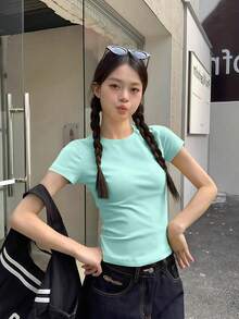 薄荷绿常规肩部短袖T恤，女士夏季款，圆领，修身剪裁，时尚美式风格，百搭性感休闲上衣 - 薄荷綠 - 查看 3