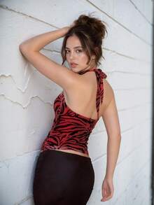 New Style Sexy Fashion Print Halter Neck Tank Top - Red and Black - View 2