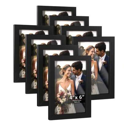 Un juego de 8 marcos de fotos decorativos (6 pulgadas 4 * 6), adecuados para exhibir en la pared y sobre la mesa, hechos de materiales duraderos como plexiglás y madera, se pueden exhibir vertical u horizontalmente, adecuados para fotos, carteles e impresiones artísticas