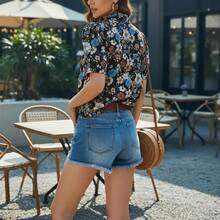 Women's Black Vintage Floral Blouse: Cottagecore Puff Sleeve Button-Down Top. Retro Short Crop Style Perfect For Date Nights, Summer Vacations, Or As A Stylish Going Out Top. - 混合色 - 查看 3