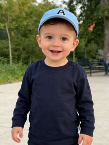 1顶可调节A-Z字母婴儿棒球帽，适合公主女孩旅行、户外活动和日常佩戴，生日礼物