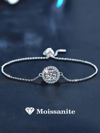 1条优雅的925纯银1克拉6.5毫米莫桑石手链，适合日常佩戴、通勤、派对、度假、生日、情人节、母亲节、结婚纪念日、圣诞节等场合，是女士珠宝礼物的理想之选。