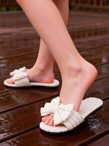 3-9岁女童白色蝴蝶结装饰拖鞋，布艺材质，防水防滑软底单带平底凉鞋，甜美温柔风格，适合夏季、雨天、居家穿着，爆款，好评如潮，时尚设计，软底不磨脚，理想的儿童凉鞋礼物 - 白色 - 查看 6