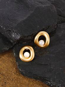 Opalesca 1 对女士时尚优雅 18K 镀金圆形不锈钢耳环，饰有珍珠，日常百搭几何不锈钢耳环，高品质防水，适合度假和海边佩戴 - 珍珠 - 查看 4