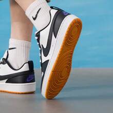 Nike 青年男女通用 COURT BOROUGH 菠萝休闲运动鞋 - 黑與白 - 查看 8