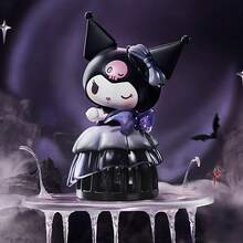 Miniso 三麗鷗 Kuromi/My Melody 日月盲盒公仔，樹脂材質，Kuromi 與其他角色設計 + 暗黑童話風格細節，隨機發貨，適合桌面裝飾/盲盒收藏，可愛娃娃公仔（1 個隨機發貨） - 彩色 - 查看 8