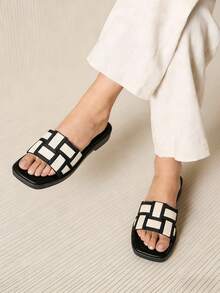 Women's Black Sandals, Fashion Casual Soft Bottom Comfortable Open Toe Flat Sandals, Suitable For Outdoor, Vacation, Home Slippers - Black and White - View 8