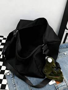 Outdoor Nylon Duffel Bag, Travel Luggage Bag, Sports Gym Bag, Large Capacity Outdoor Casual Bag, Adjustable Shoulder Strap, Comfortable And Wear-Resistant - Black - View 4