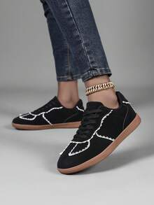 Women's Casual Sneakers, Low-Top Round Toe Lace-Up Solid Color Lace Trim Fashion Personalized Sexy Lady Gump Shoes, Outdoor Stylish Versatile Comfortable Lady Training Shoes - Black - View 10