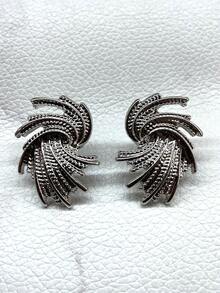 1 对不对称烟花复古小众设计合金耳环，女士日常配饰