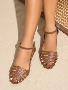 Sandales plates pour femmes, style romain à lanières en T ajourées avec bride à la cheville, chaussures en faux confortables, sandales plates à lanières tressées multi-brides pour l'extérieur, les vacances. Sandales plates aérées à bout ajouré et filet, respirantes et antidérapantes pour l'été - café - Voir 5