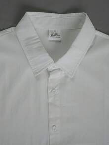 Camisa de manga corta de unicolor simple para hombres de talla grande, camisa casual/de trabajo cómoda y transpirable con cuello y botones - Blanco - Ver 3