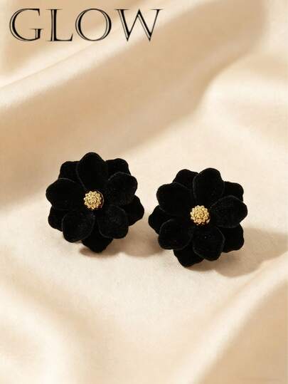 1 par svarta eleganta mjuka blommiga örhängen, lämpliga för tonårsflickor för vardagsbruk och festivaler