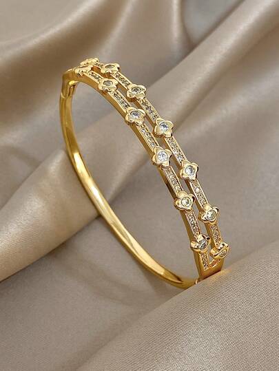 18K镀金花朵手镯，饰有闪亮水晶，简约奢华，适合派对和日常佩戴，是生日、周年纪念日、情人节和各种庆祝活动的时尚礼物。