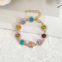 A Set Of Bracelets With Colorful Gemstones, Encrusted With Colorful Rhinestones, An Elegant Accessory For Summer Vacation Style. - 彩色 - 查看 4