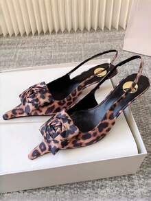 Mẫu sandal cao gót mũi nhọn kiểu dáng mới mùa xuân 2026, hở gót, trang trí hoa, gợi cảm và thanh lịch, [Lưu ý: Hoa 3D được làm thủ công, hình dạng có thể thay đổi ngẫu nhiên] - màu nâu - Xem 7