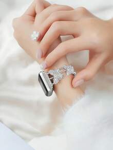 1 chiếc dây đeo đồng hồ nữ sang trọng đính đá lấp lánh màu bạc bằng thép không gỉ hình bướm, tương thích với 38mm 40mm 41mm 42mm 44mm 45mm 46mm 49mm, dây đeo đồng hồ hình bướm lấp lánh thanh lịch, dây đeo đồng hồ thép không gỉ sáng tạo tương thích với Apple Watch Series Ultra 3/2/1 11 10 9 8 7 SE3 6 5 4 3 2 1, dây đeo đồng hồ thông minh thời trang tương thích với các loại dây đeo . - Bạc - Xem 8